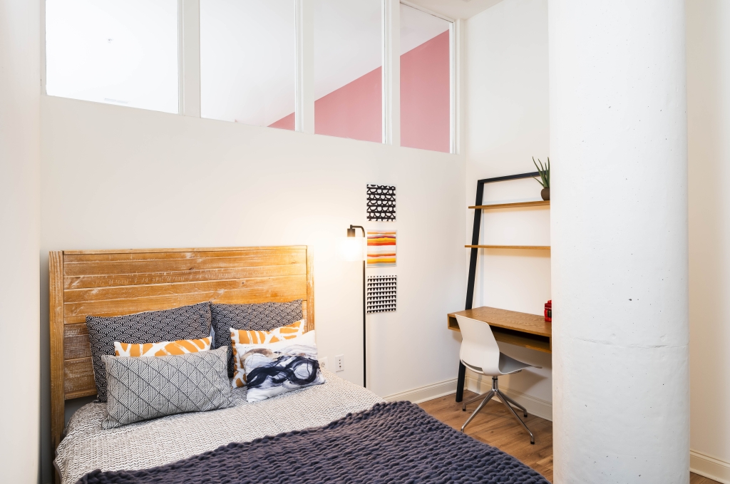 Bedroom warehouse near me discount